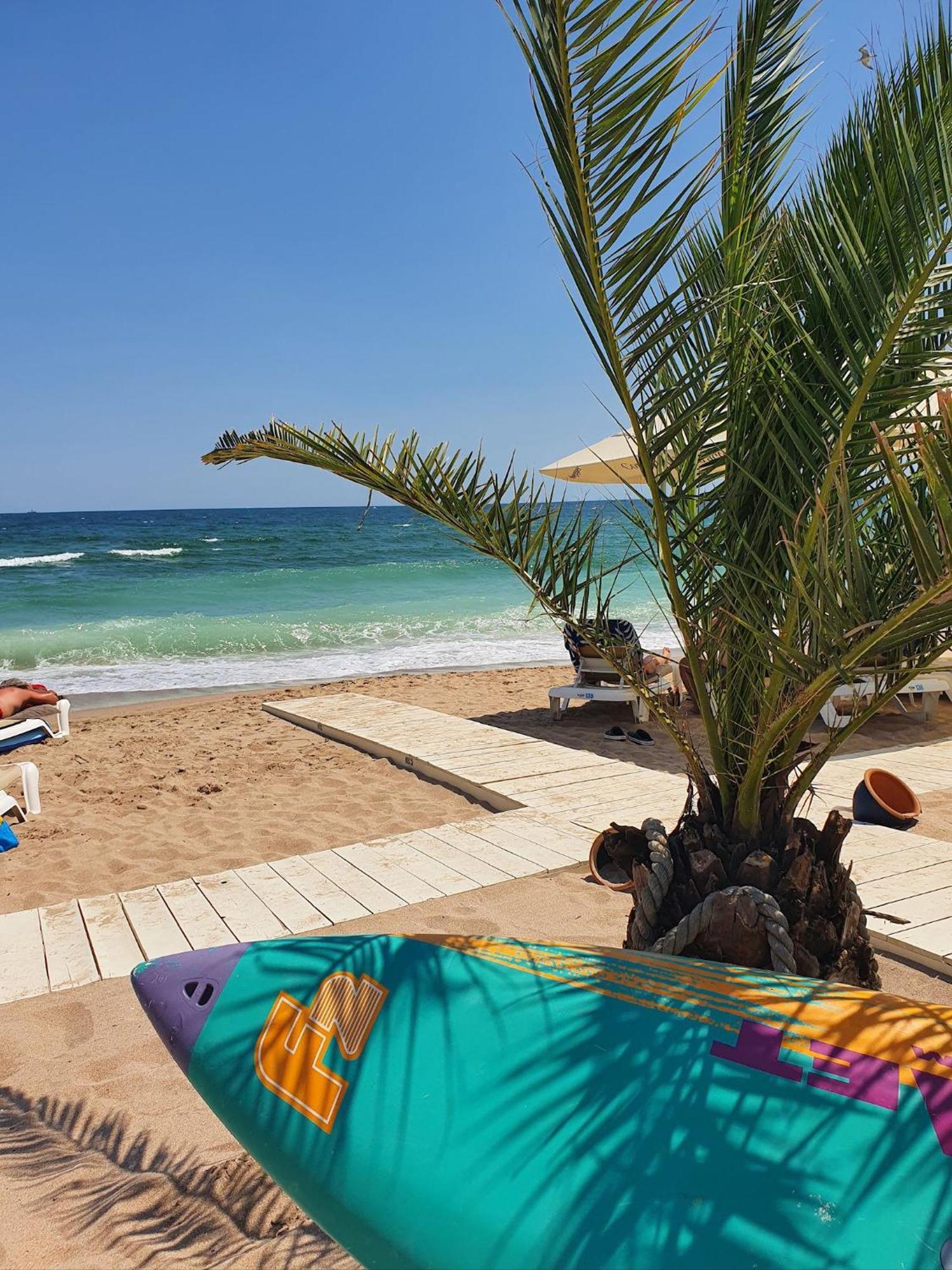 Purple Onyx - Pool & Spa Beach Resort Navodari Luaran gambar